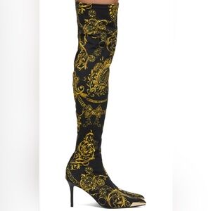 Over-the-knee Versace Jean Couture heeled boot